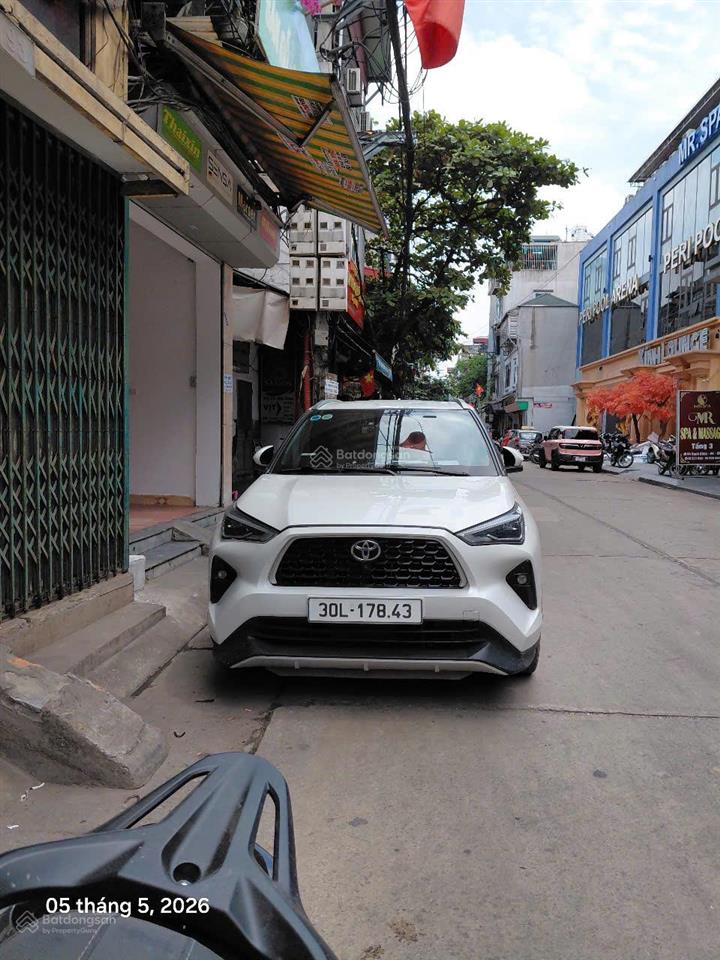 Cho thuê mặt bằng 35m2 nhà mặt tiền phố bạch đằng