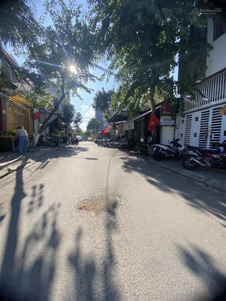 Đất mt sơn trà giá tốt  đi bộ ra biển  khai thác ngay