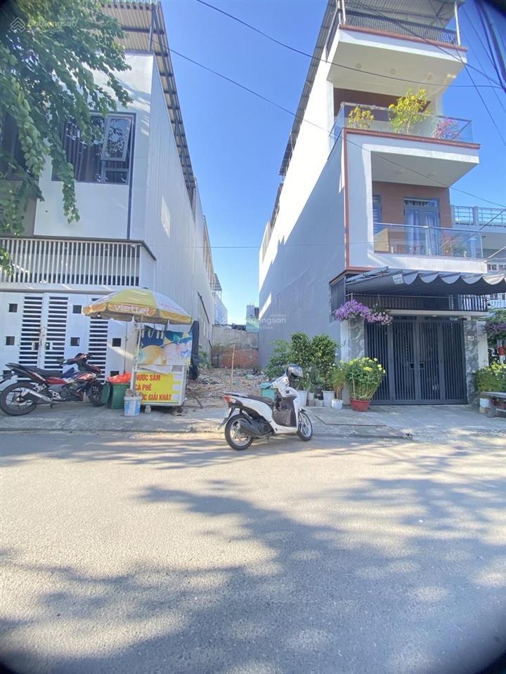 Đất mt sơn trà giá tốt  đi bộ ra biển  khai thác ngay