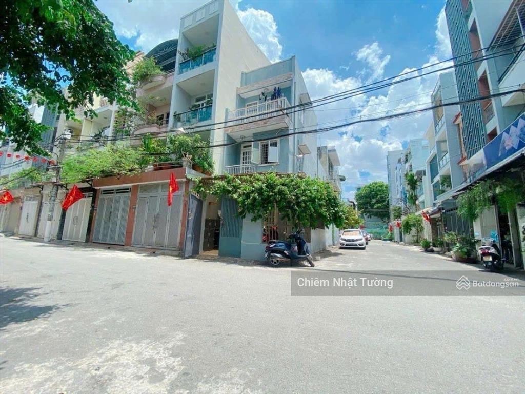 Nhà bán ngay nhà ga t3, hẻm 10m thông. 3 tầng, 4,4m x 15m, hoàng hoa thám, tân binh