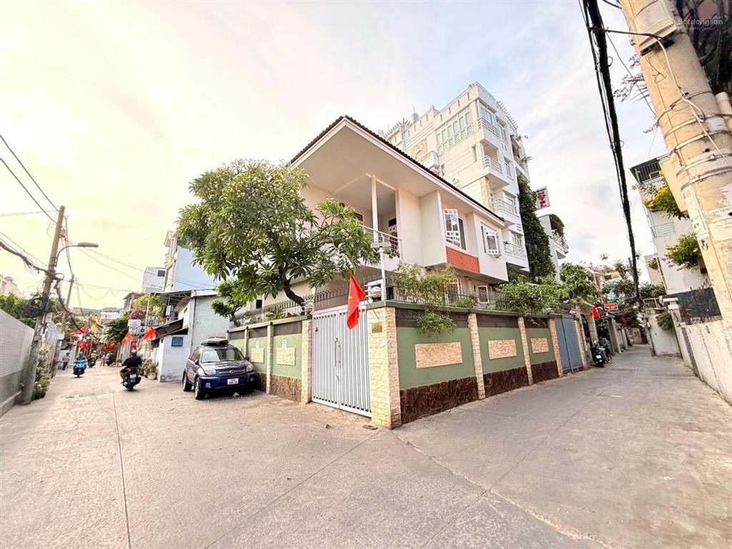 Bán nhà  mặt tiền kinh doanh, full nội thất, ô tô đỗ cửa đường số 1, p. hạnh thông, gò vấp,