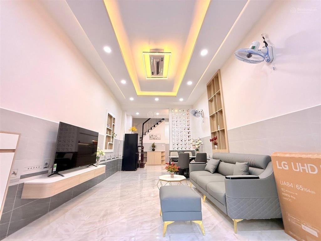 Bán nhà  mặt tiền kinh doanh, full nội thất, ô tô đỗ cửa đường số 1, p. hạnh thông, gò vấp,