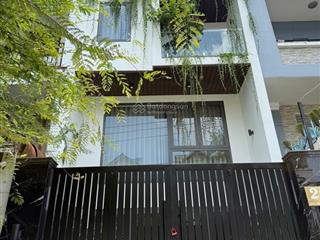 Bán nhà mặt tiền 4 tầng lê bôi, kdc phú lợi, ngang 5m, thang máy, tặng nội thất ở ngay