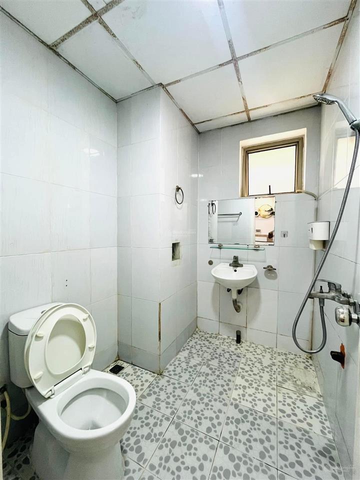 Bán căn hộ 63 m tại hh linh đàm