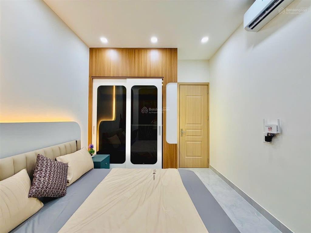 Nhà mới đẹp hẻm xe hơi thông  ngay chợ thạch đà 3 tầng 3pn chỉ 5,75 tỷ. phạm văn chiêu  gò vấp.