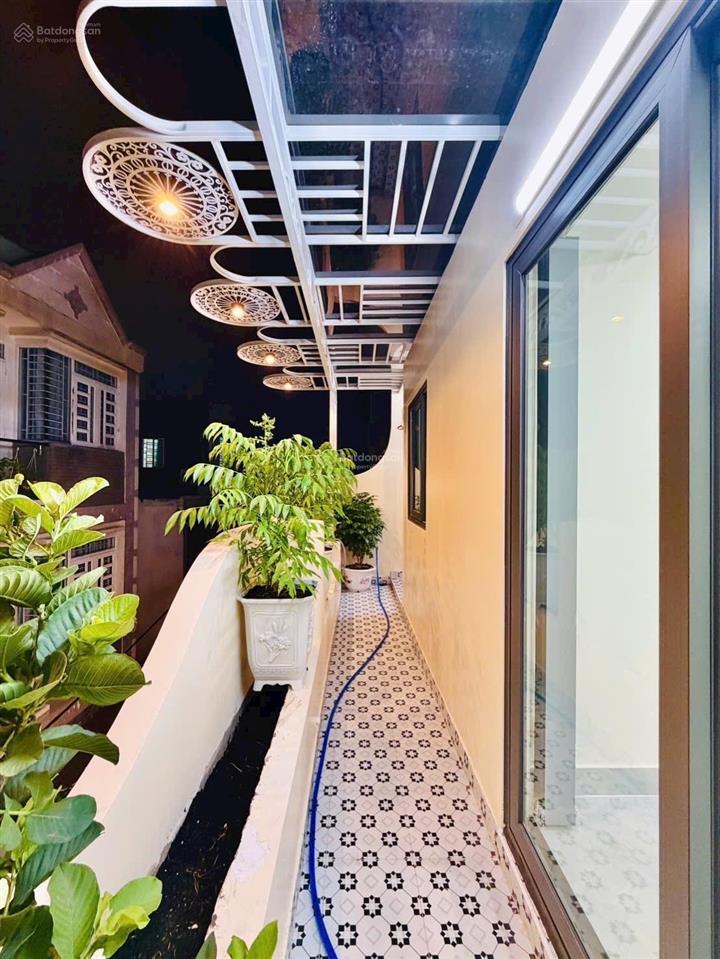 Nhà mới đẹp hẻm xe hơi thông  ngay chợ thạch đà 3 tầng 3pn chỉ 5,75 tỷ. phạm văn chiêu  gò vấp.