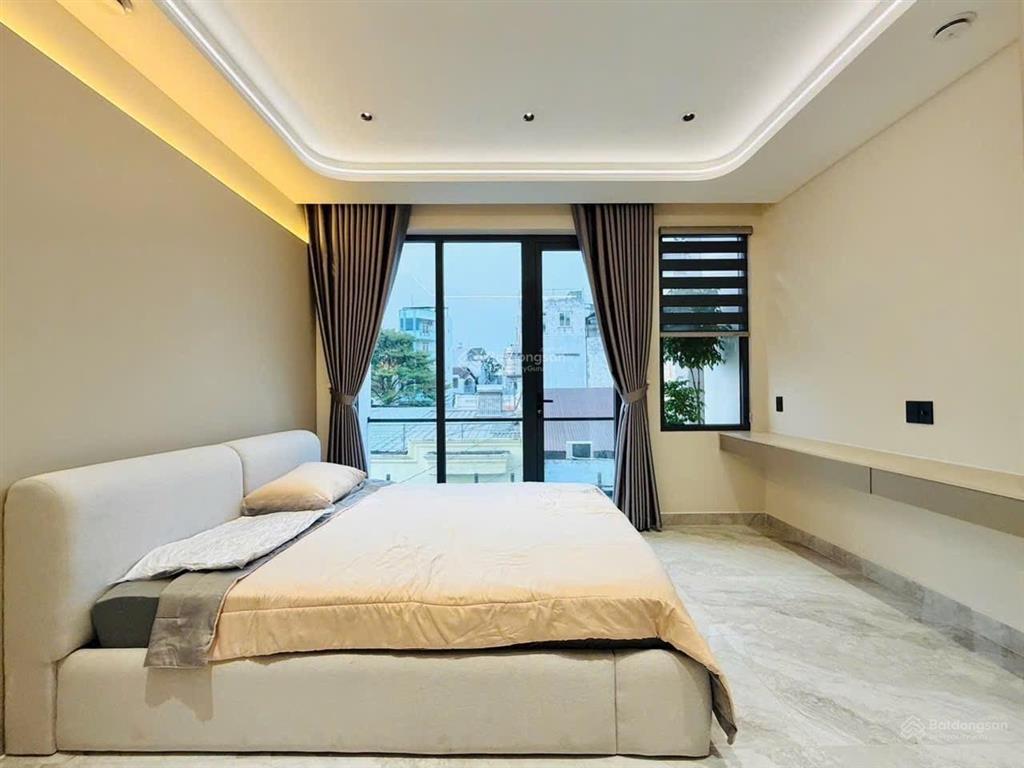 Nhà đẹp 1 sẹc full smart home  xe hơi ngủ trong nhà  5m ra mặt tiền đs 4 giá chỉ 8,6 tỷ