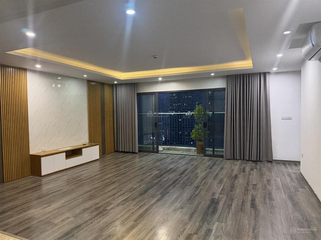 Căn góc 2 mặt thoáng view sông hồng sát times city