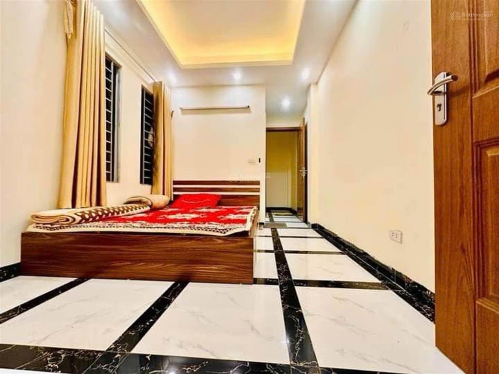 Em mít bán nhà tân mai, dt 30m2, chỉ 5,91 tỷ, 3pn, 3wc, sổ đỏ chính chủ, mua về ở ngay