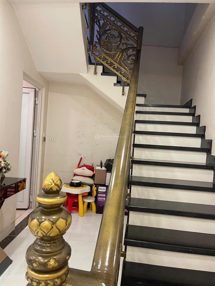 Bán nhà 1t1l (dt 82m2  ngang 6m) đối diện tỉnh uỹ đn, cách đường hà huy giáp 20m. giá chỉ 5,2 tỷ