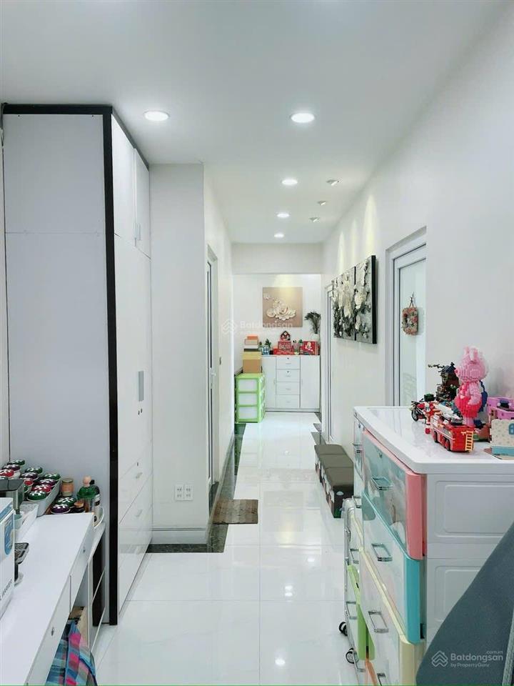 Bán nhà 1t1l (dt 82m2  ngang 6m) đối diện tỉnh uỹ đn, cách đường hà huy giáp 20m. giá chỉ 5,2 tỷ