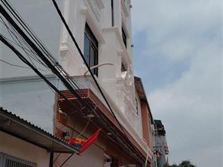 Bán nhà riêng, mặt phố đông ngạc, 23 tỷ, 83 m2, 8pn, 8wc, 5 tầng, tây nam