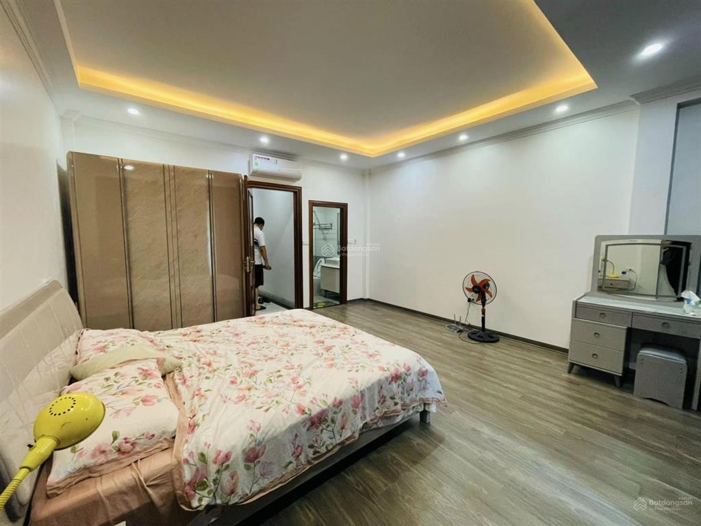 Bán nhà riêng tại nguyễn chí thanh, 17,95 tỷ, 52m2, giá ưu đãi