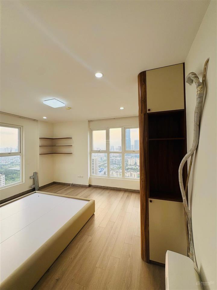 Tôi cho thuê căn hộ cc hong kong tower đống đa,dt 107m2, 3pn, 2ưc, giá 23tr/ tháng