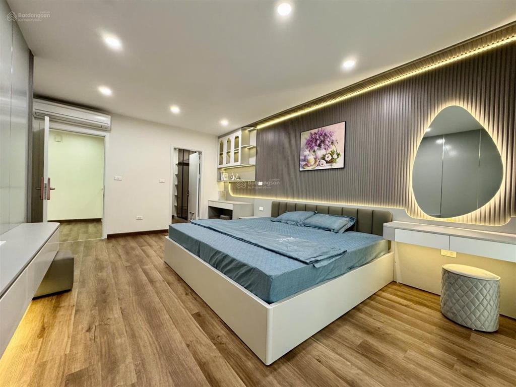 Chính chủ cắt lỗ sâu căn 55m2 tại tòa i2 imperia smart city, giá 4,3 tỷ, view hồ, nt đẹp