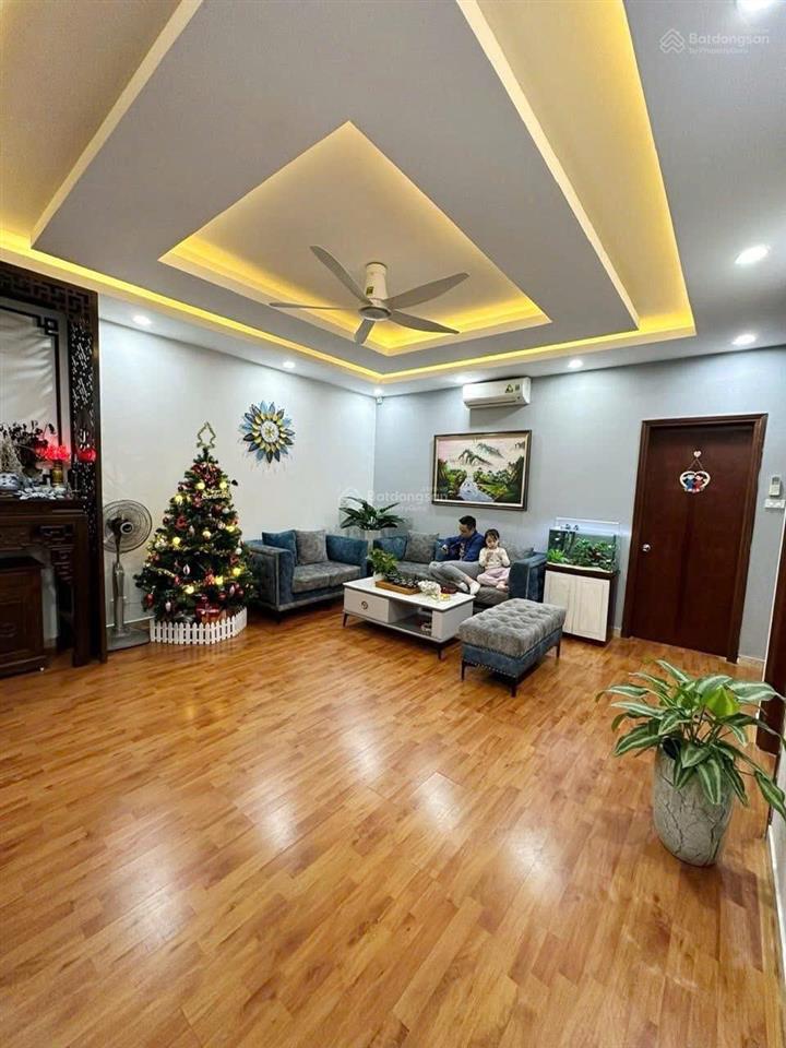 Cho thuê căn góc 2pn, 2wc, tại hn center point, lê văn lương, dt 70m², full nt, giá 15tr/tháng