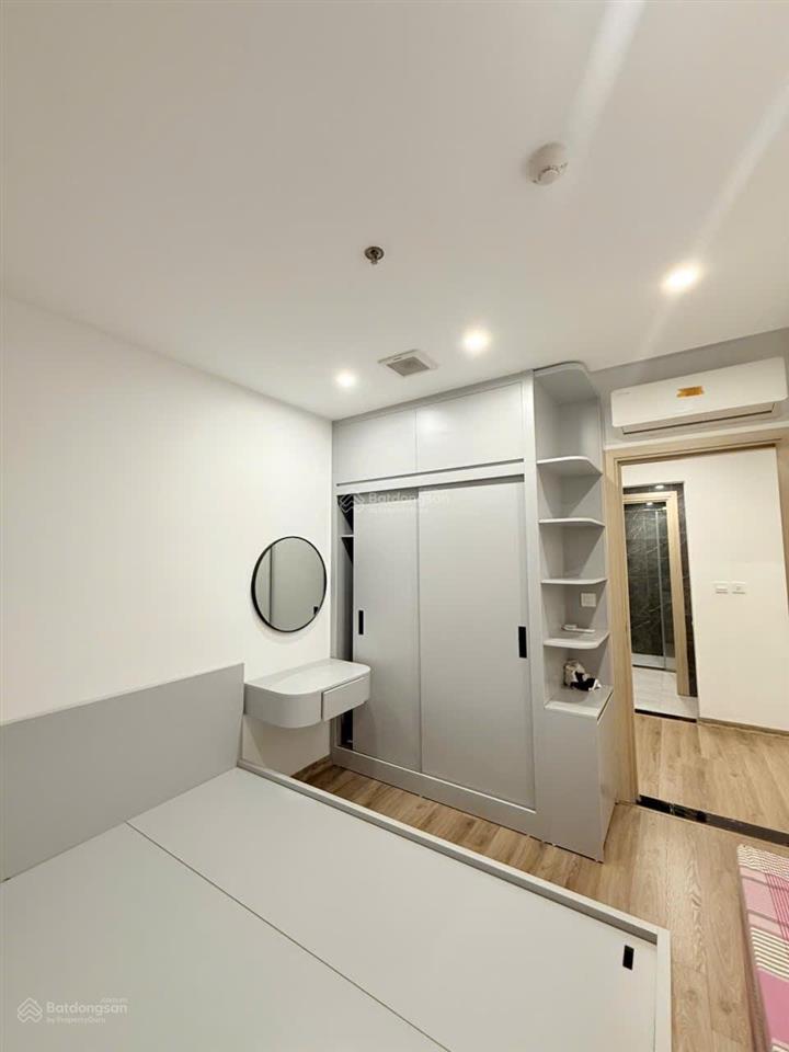 Tôi cho thuê căn hộ 94m2, 2pn tại n04 trần duy hưng, giá 19triệu/tháng, có slot oto dưới hầm