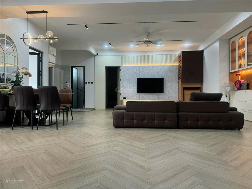 Cho thuê căn cc tại 137 nguyễn ngọc vũ, trung hoà, dt 140m, 3pn, full nt đẹp, giá 18triệu/ thang