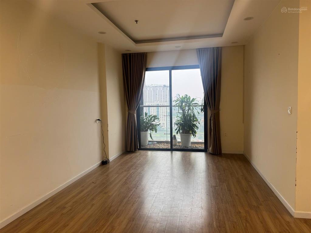 Cho thuê giá rẻ chcc trinity tower đường hồ mễ trì, dt 100m2, 3pn view hồ, nhà mới, giá 15,5triệu