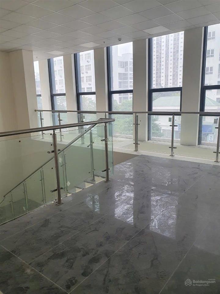 Cho thuê sàn thương mại tầng 1 và tầng 2 ct2 a10