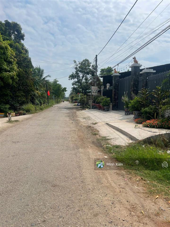 Chủ bán lỗ lô đất 200m2 ngay cạnh chợ suối sâu p. an tịnh trảng bàng, sổ hồng riêng , giá 670 triệu