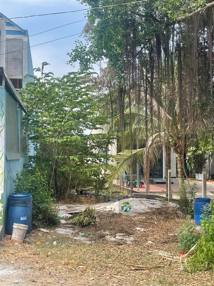 Đất ngộp dt 100m2 full thổ cư, giá 740tr mặt tiền đường nhựa ngay tl7 trung lậpthái mỹ , sổ riêng.