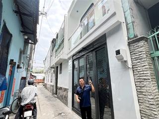 Siêu phẩm đầm sen  hẻm ô tô sát mặt tiền  40m2 vuông a4, full nội thất  6.8 tỷ