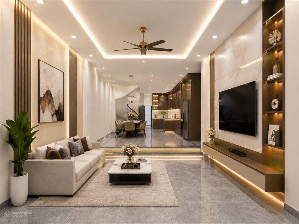 Bán nhà lạc long quân lô góc 3 mặt thoáng  thang máy  60m2  camry đỗ cách nhà 15m  nhỉnh 14 tỷ