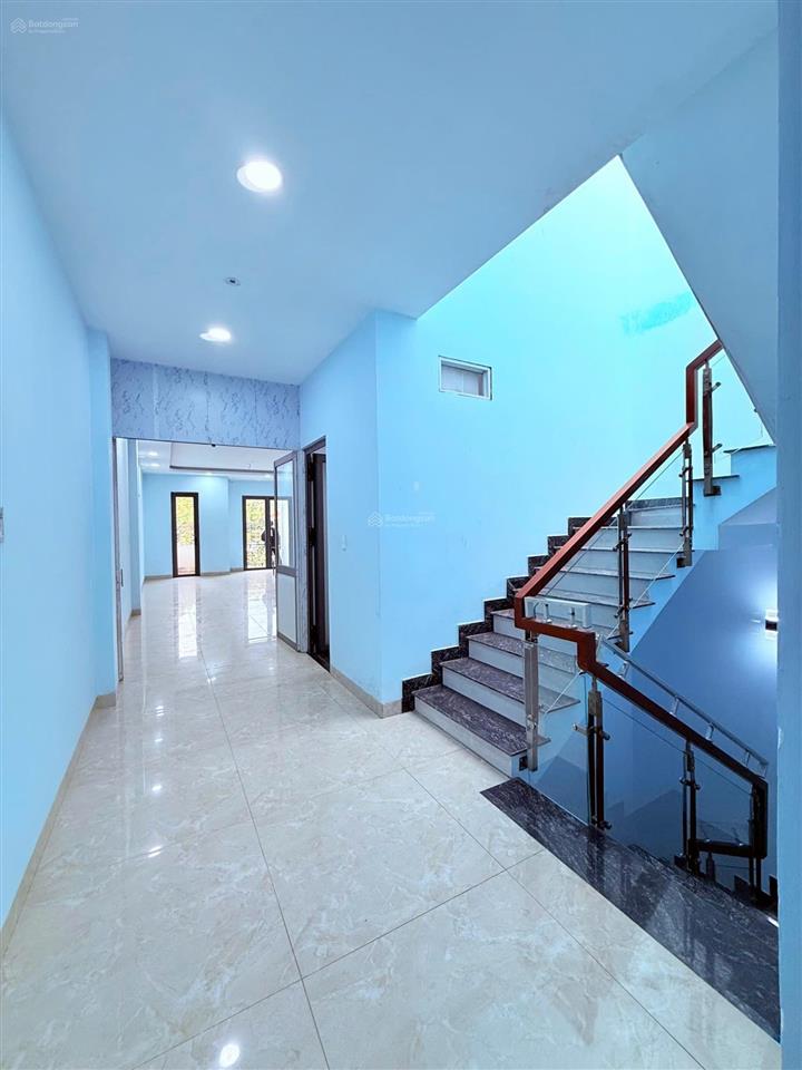 Bán nhà phố mặt tiền đường 22/12  phú hồng lộc  3 tầng  dt 286,3m2  giá 12,5 tỷ thương lượng