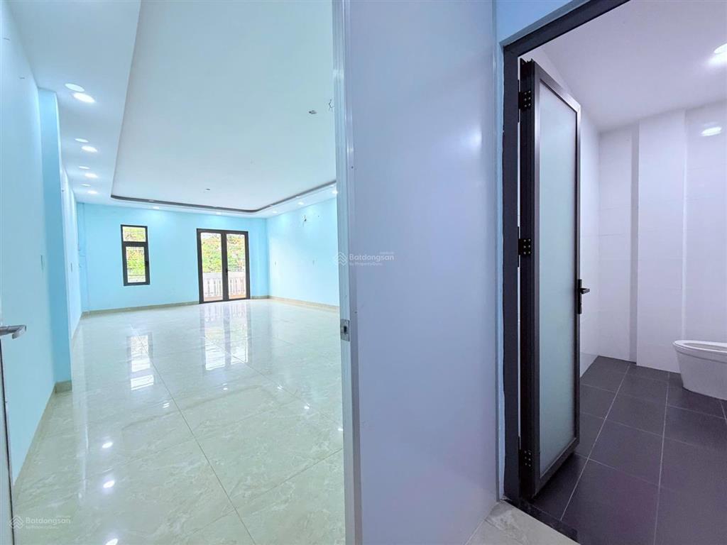 Bán nhà phố mặt tiền đường 22/12  phú hồng lộc  3 tầng  dt 286,3m2  giá 12,5 tỷ thương lượng