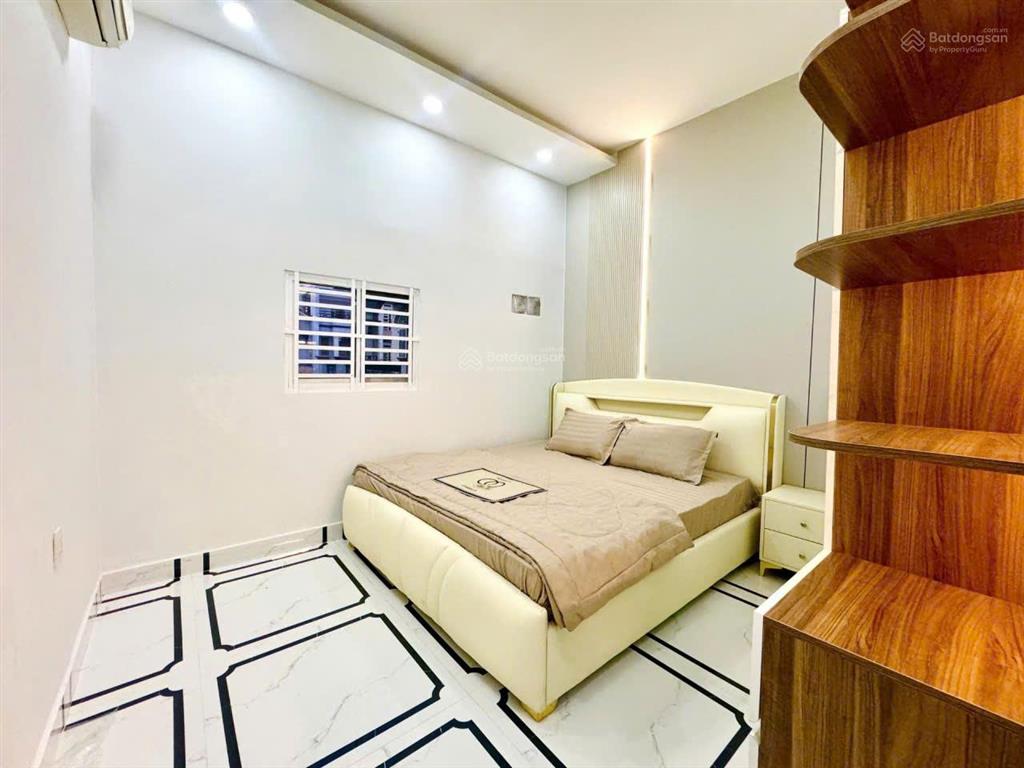 Trả là chốt  công viên làng hoa  xe hơi tới nhà  7' đi tân bình