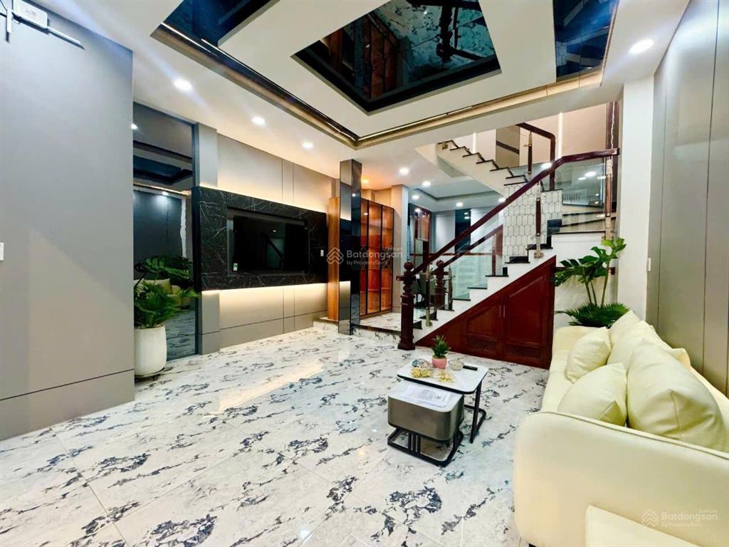 Trả là chốt  công viên làng hoa  xe hơi tới nhà  7' đi tân bình