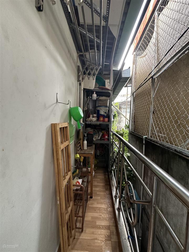Hai bà trưng  p.xuân hòa  16m2  nhà giấy tay (ra sổ được)  ~18m2