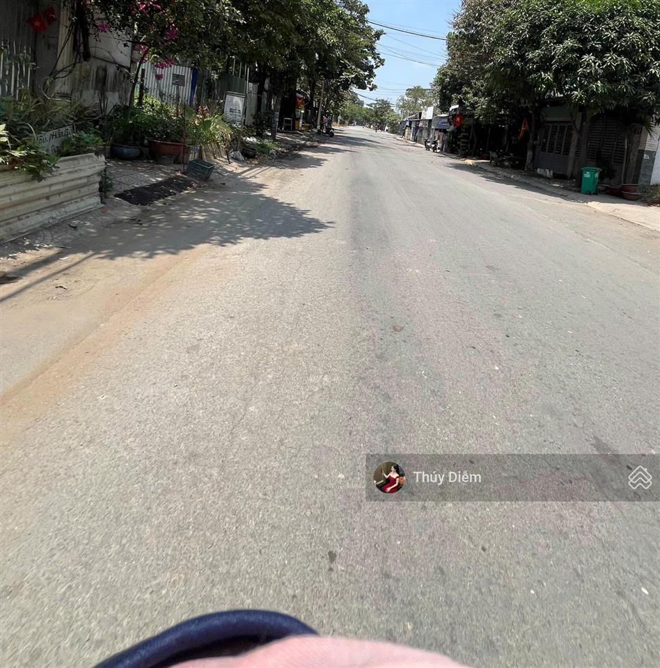 Bán lô đất đẹp đ.suối lội  tân thông hội (cũ), dt 150m2 giá 1,5 tỷ, sổ hồng riêng, xây dựng tự do