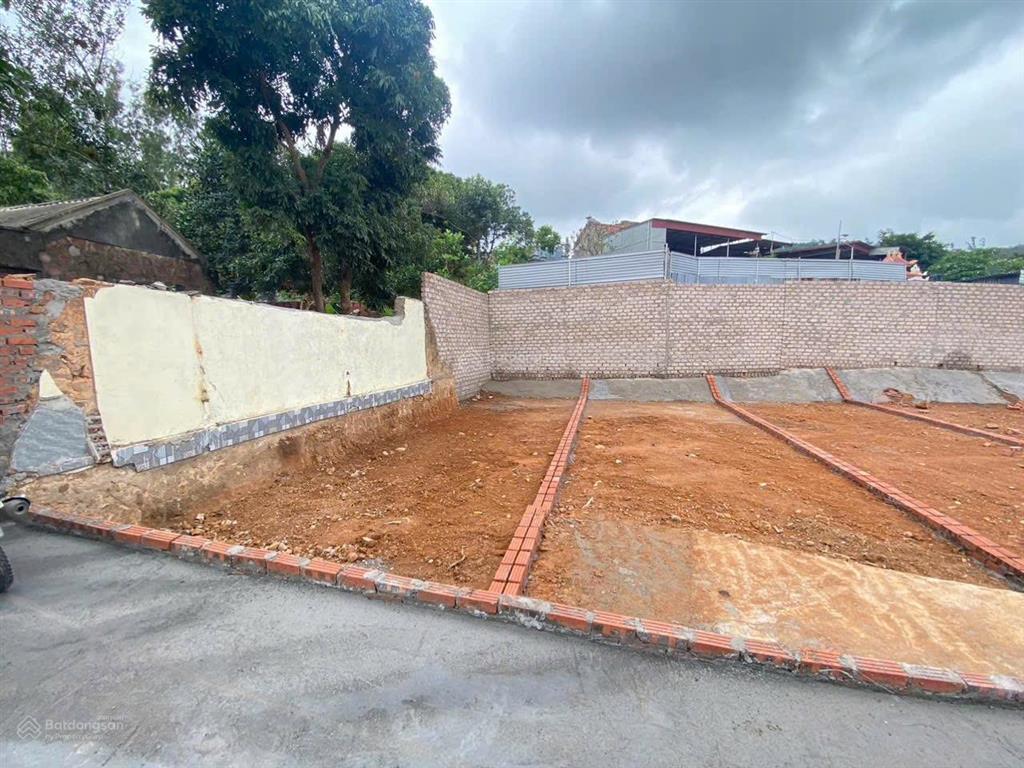 Đất trung tâm thuỷ sơn, thuỷ nguyên