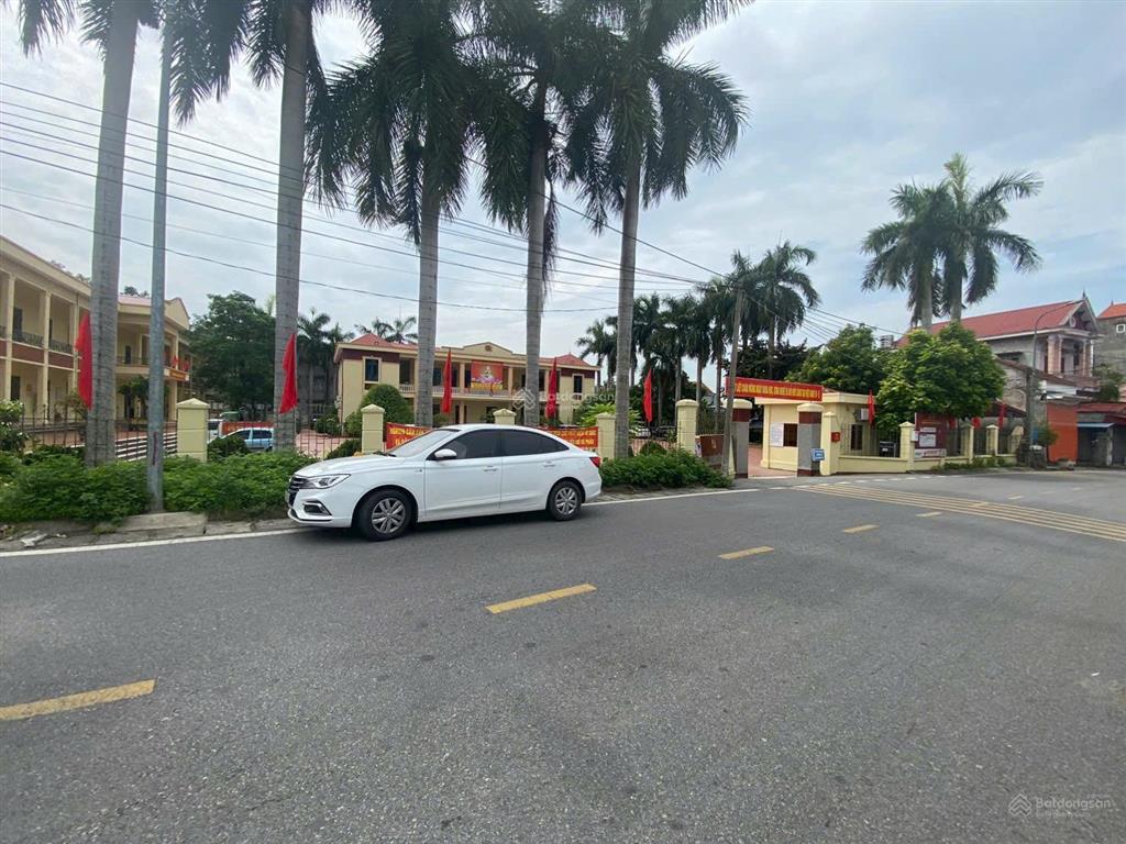 Bán đất sau một nhà mặt đường, dân cư đông, giá chỉ hơn 700 triệu