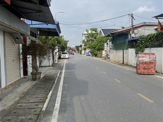 Đất trung tâm phường lê ích mộc, sau một nhà mặt đường nhựa