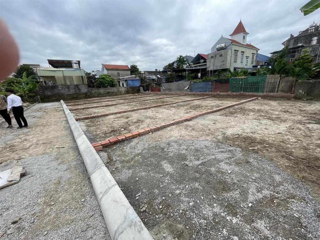 Đất trung tâm quảng thanh, giá hơn 4** triệu, dân cư đông