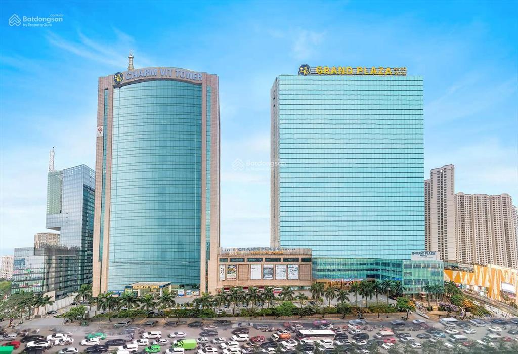 Cđt cần cho thuê văn phòng hạng a tại charmvit trần duy hưng dt 500m cắt nhỏ từ 50m  0856 655 ***