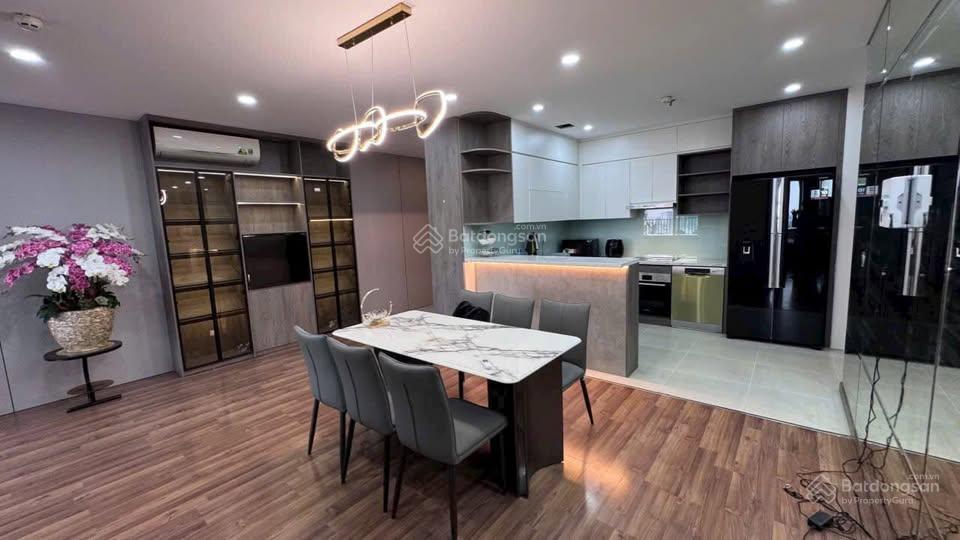 Cho thuê chcc taseco n03t2 ngoại giao đoàn, 2pn, 2wc, full nội thất đẹp.giá thuê chỉ 17tr/th