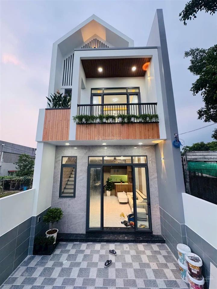 Bán nhà đẹp 2 mặt tiền hẻm thông gần aeon tân phú khu vực phát triển mạnh
giá 6 tỷ 3
