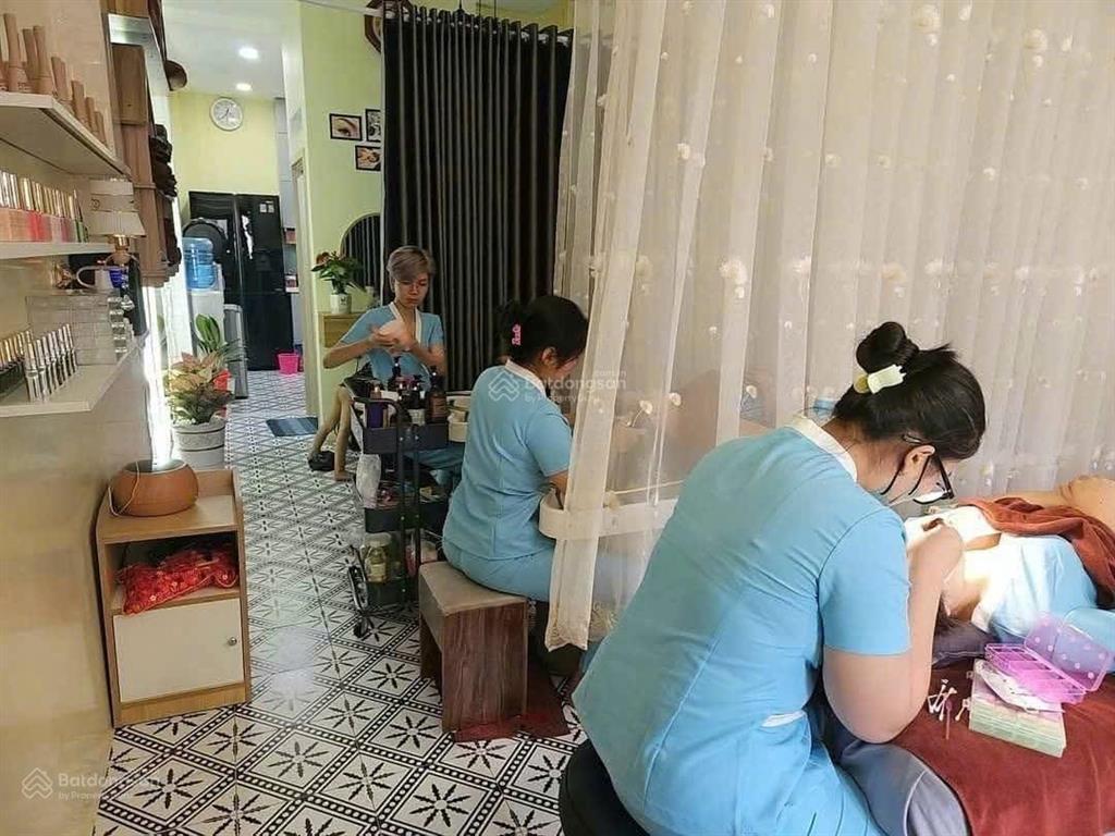 Mặt tiền kinh doanh bình tân 47m 2 tầng shr 2pn giá 6 tỷ
#1015  đường liên khu 56