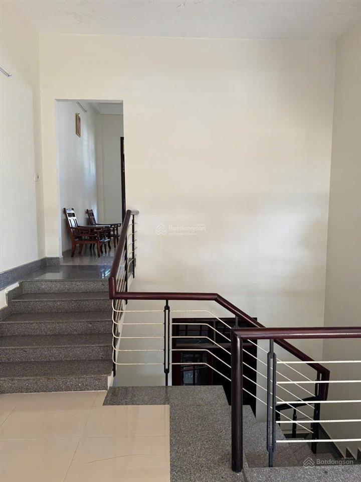 Bán nhà mặt tiền hàn thuyên  13,2 tỷ  108m2  hướng bắc  nhà thoáng mát