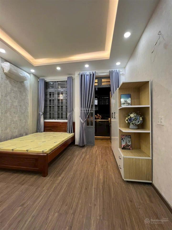 Giảm sốc chdv nguyễn văn khối p11 gò vấp 4x13m 4 tầng 5pn thu nhập 16tr gần cv làng hoa còn 8,8 tỷ
