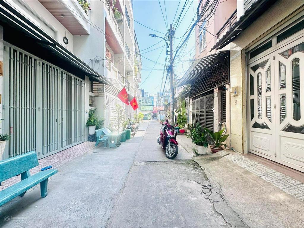 Quang trung  hẻm 6m  60m2 (4x15m)  7.55 tỷ  4 tầng  5pn, 5wc, sân thượng rộng  sổ riêng