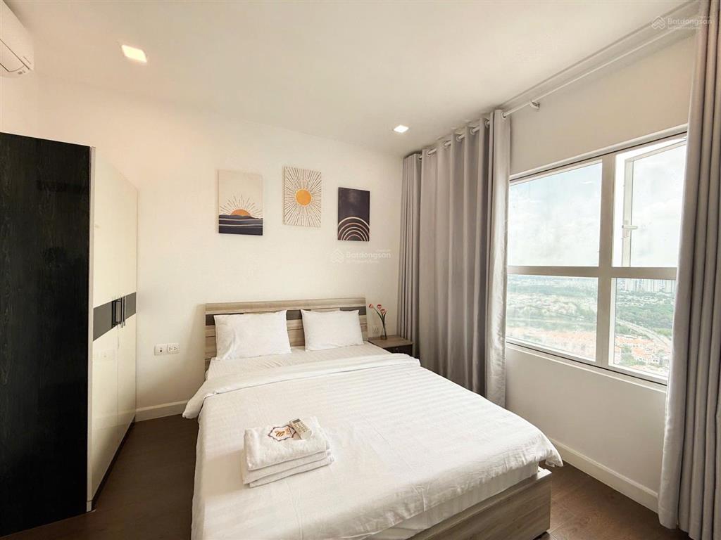 Bán nhanh căn hộ sunrise city 76m2 6tỷ8 thương lượng 2pn 2wc  0937 781 *** gặp tài