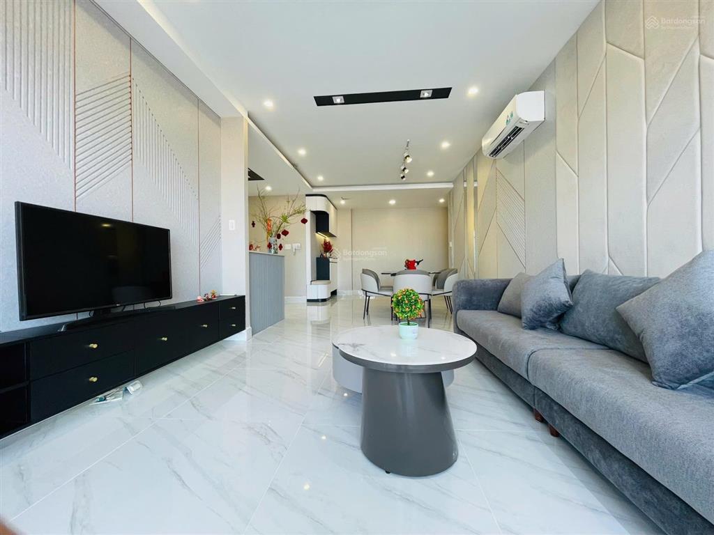 Định cư nên bán gấp căn hộ giá tốt 125m2 3pn chỉ 9tỷ3 cc sunrise city north  0937 781 ***
