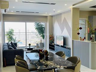 Định cư nên bán gấp căn hộ giá tốt 125m2 3pn chỉ 9tỷ3 cc sunrise city north  0937 781 ***