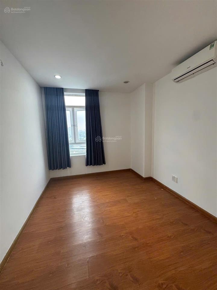 Bán gấp căn hộ 66m 2pn 1wc sổ hồng sẳn trao tay giá chỉ 4ty950  0937 781 *** xem nhà