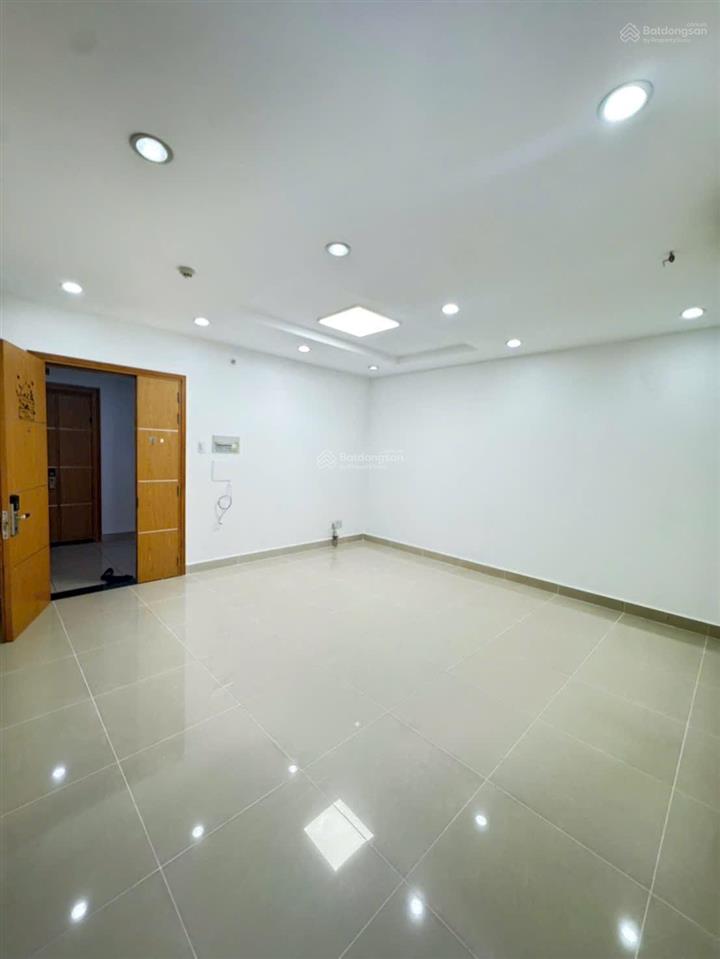Bán gấp căn hộ 66m 2pn 1wc sổ hồng sẳn trao tay giá chỉ 4ty950  0937 781 *** xem nhà